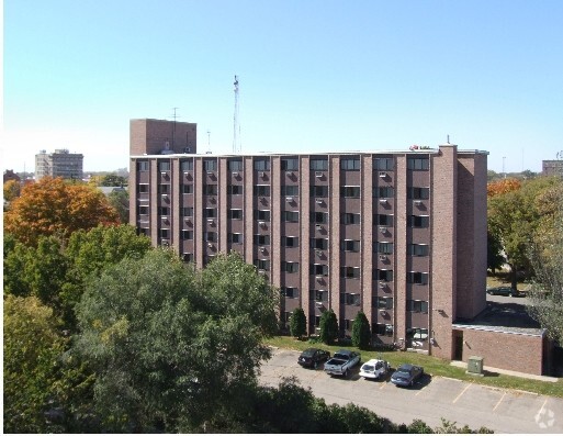 Shalom Towers - Shalom Tower II