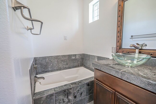 Building Photo - COMING SOON! Village Walk 2 Bedroom for Re...
