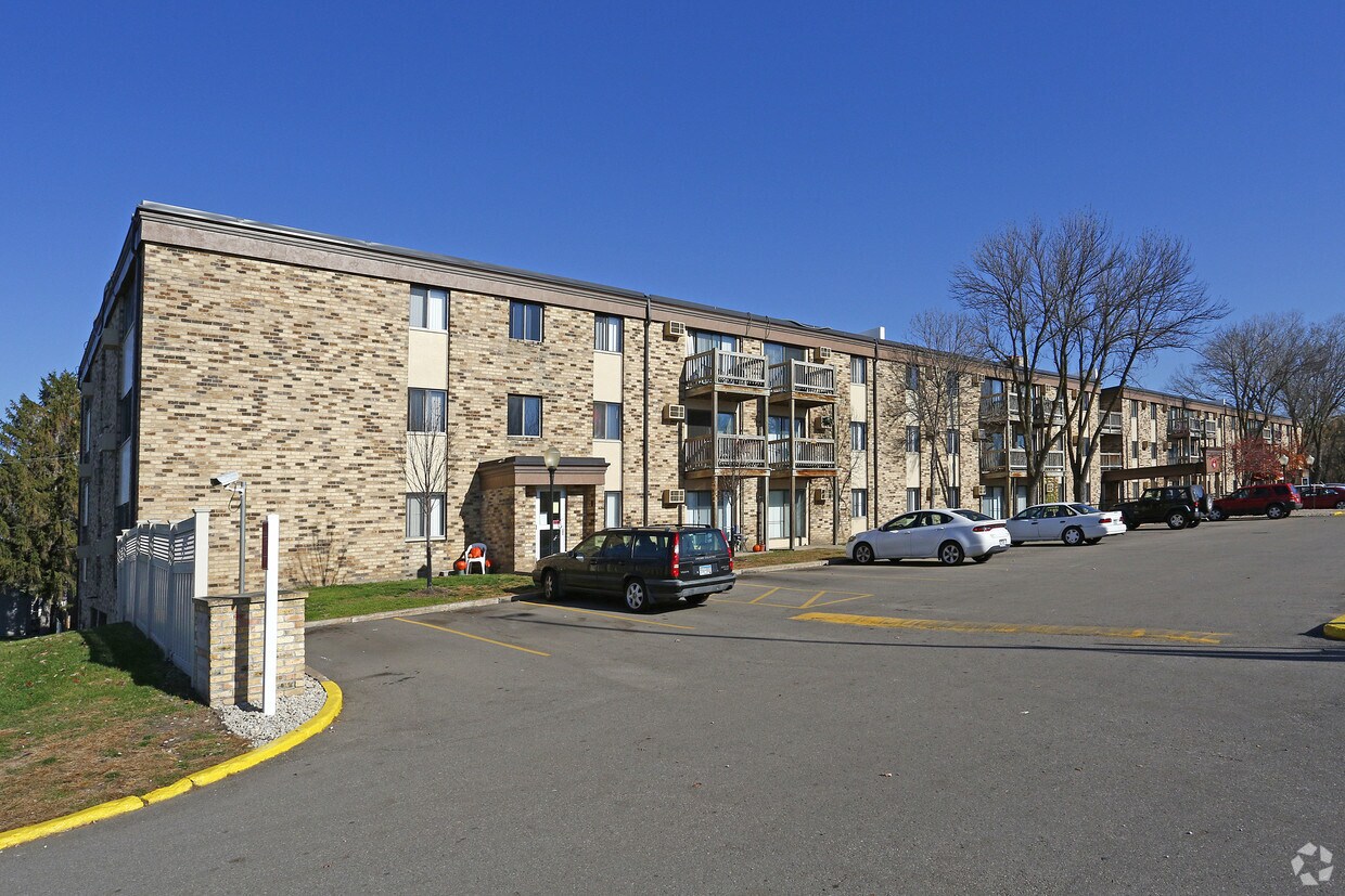 Mccarrons Village Apartments Saint Paul Mn Apartment Finder