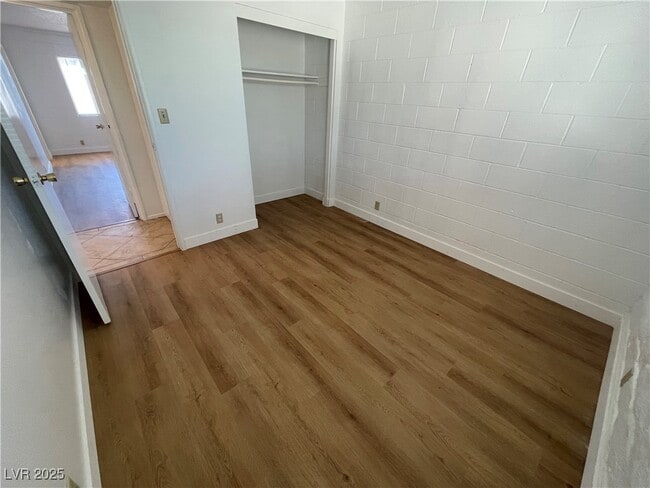 Building Photo - 2198 Capistrano Ave