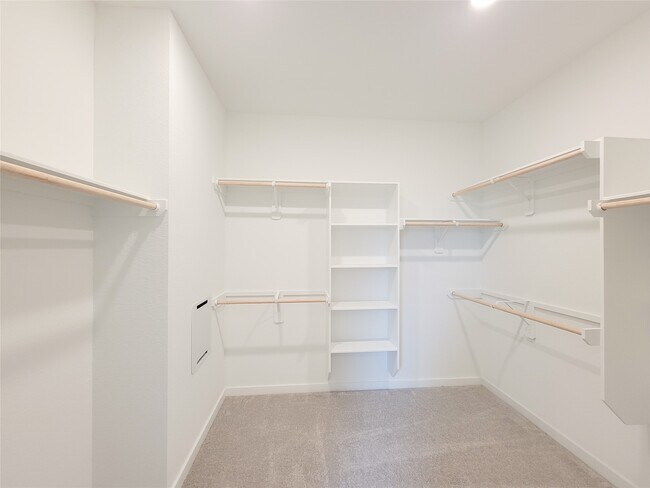 Building Photo - 17850 Aile Pierre Pass