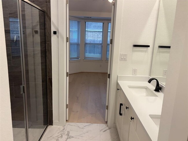 Building Photo - 200 Dycus Bnd