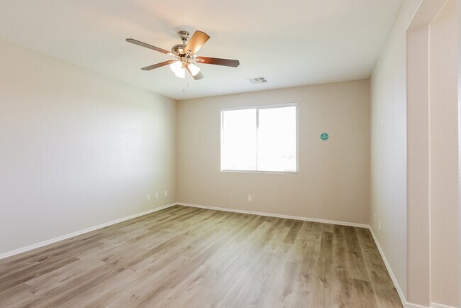 Building Photo - 7931 E Boise St