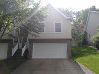 Building Photo - 145 Windwood Dr