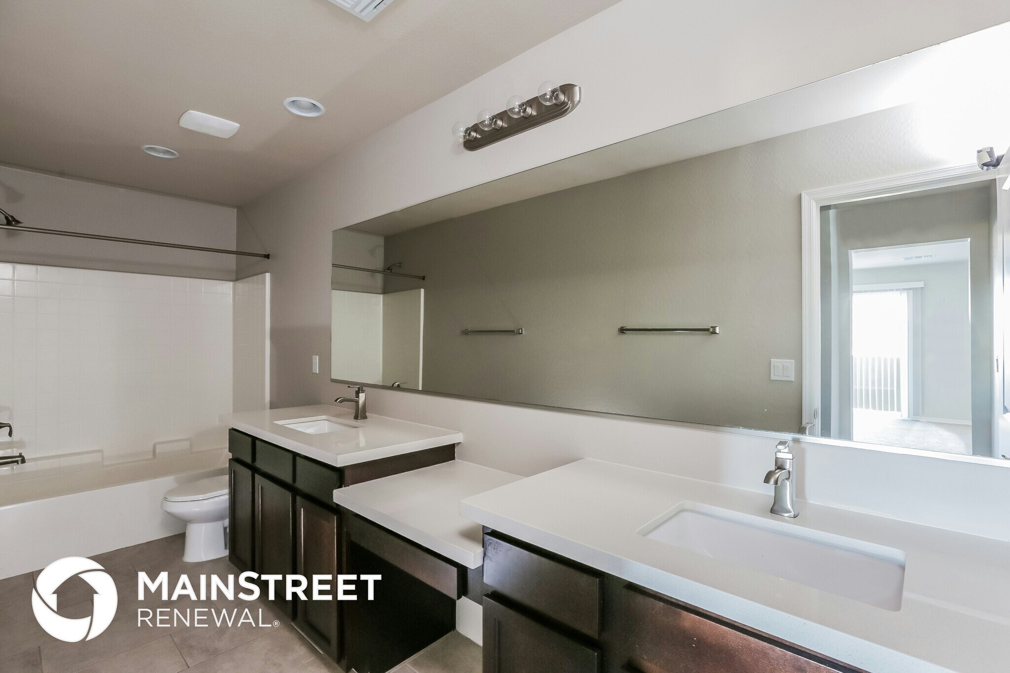 Building Photo - 2000 N 36th St