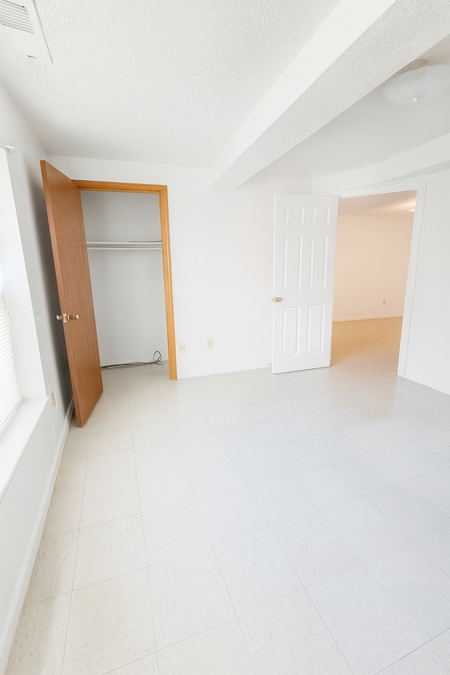 Building Photo - 2512 Elmwood Pkwy