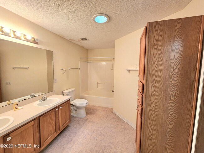 Building Photo - 7485 Cliff Cottage Dr