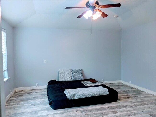 Building Photo - 6318 Alpine Trail Ln