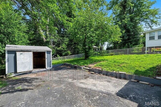 Building Photo - 5212 Fletcher St