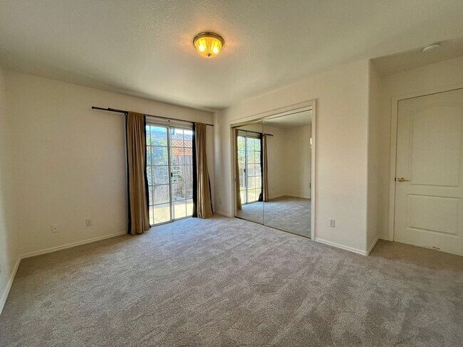 Building Photo - 3 Bedroom 2-1/2 Bathroom North Grover Beach Home with a View