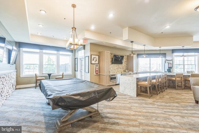 Building Photo - 9105 Fox Stream Way