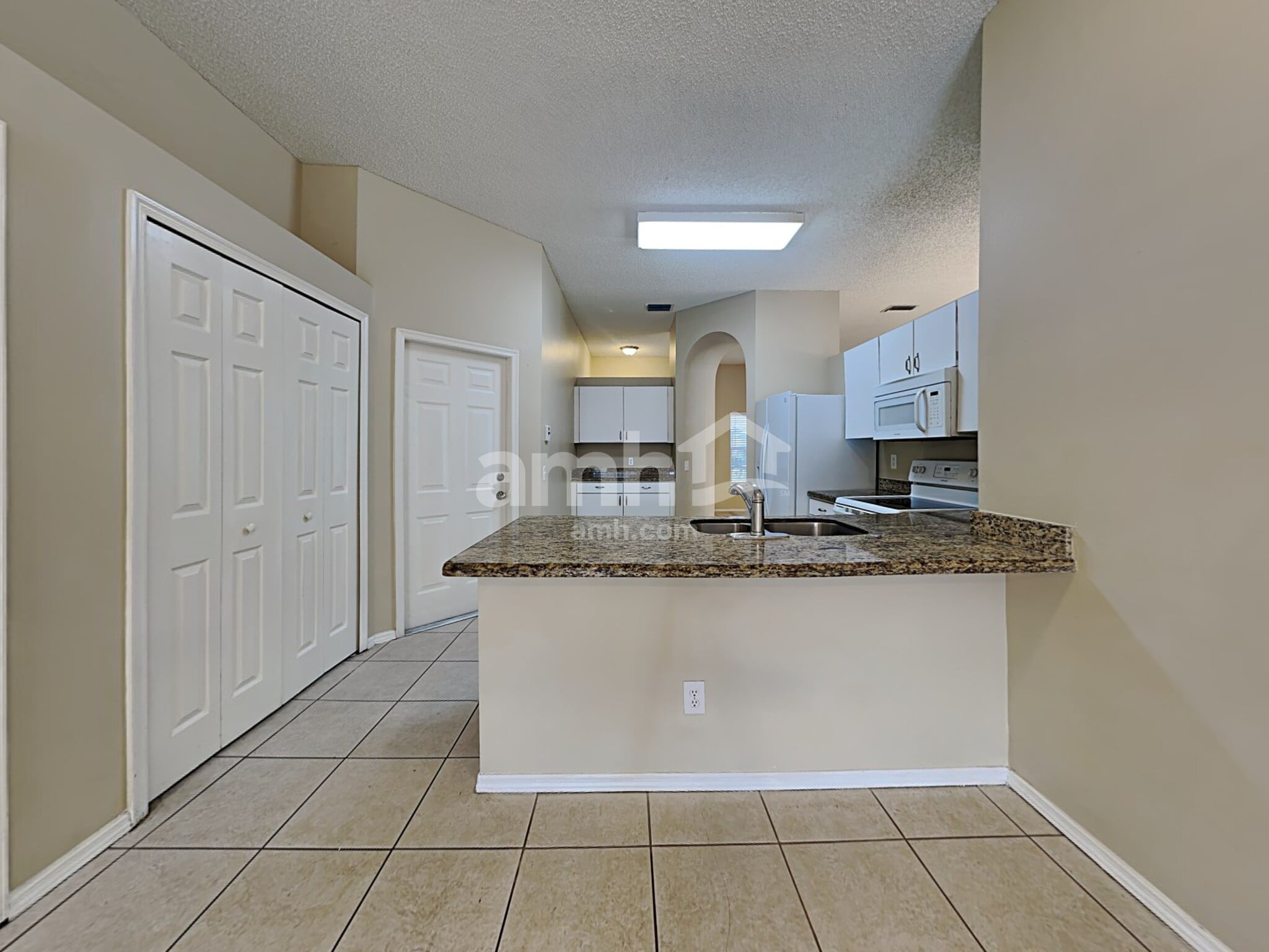 Building Photo - 523 Beth Ann St