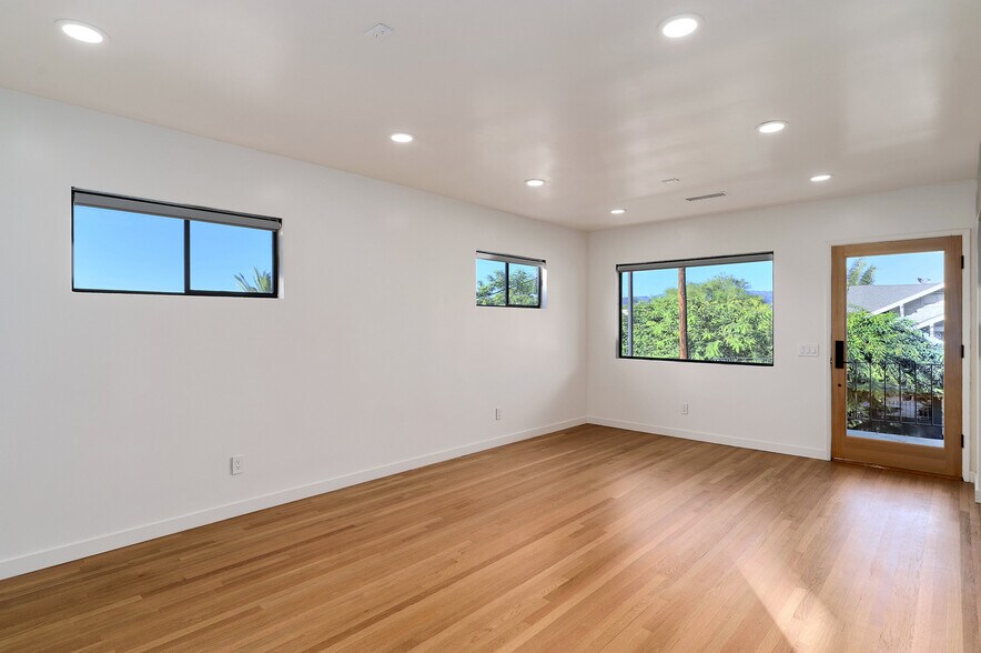 Living/Dining - 1938 Clinton St