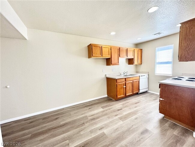 Building Photo - 1020 Pahrump Valley Blvd