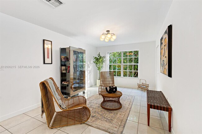 Building Photo - 14850 Old Cutler Rd