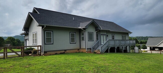 Building Photo - 343 Old Gait Dr