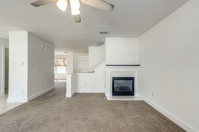 Building Photo - 10223 Farrell Dr