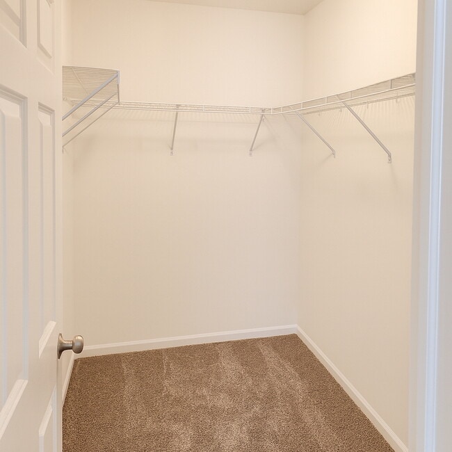 Building Photo - 842 Finley Dr