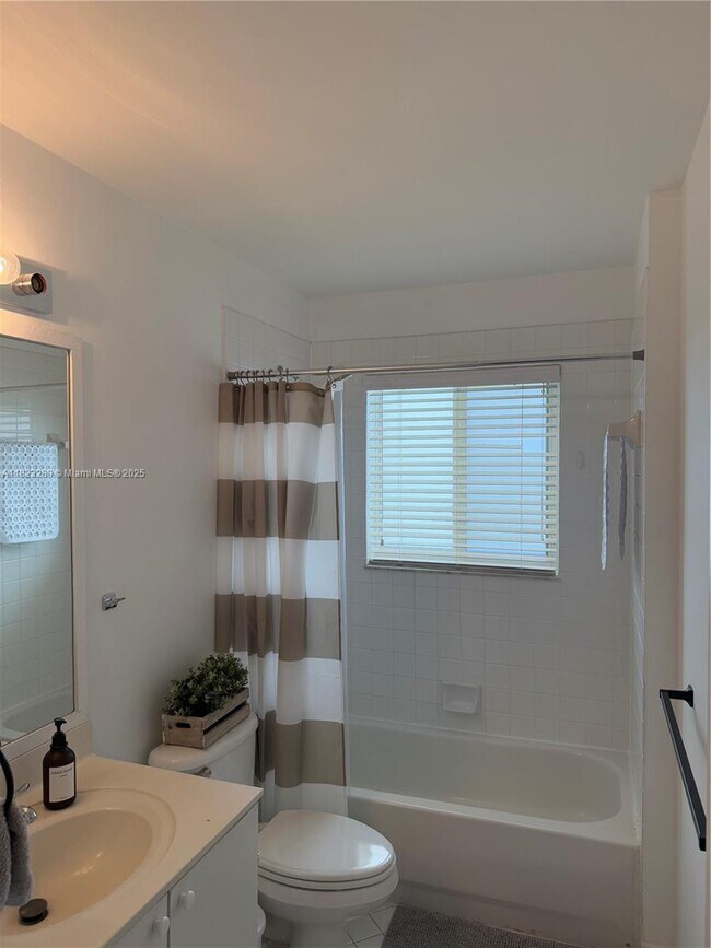 Building Photo - 4422 Foxtail Ln