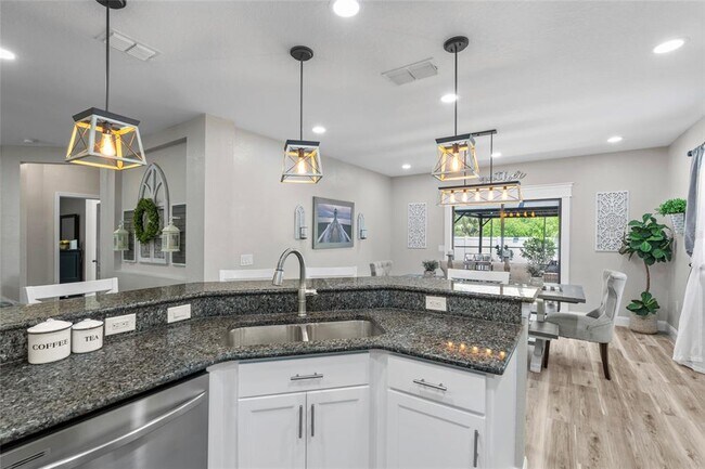 Building Photo - 15193 Mille Fiore Blvd