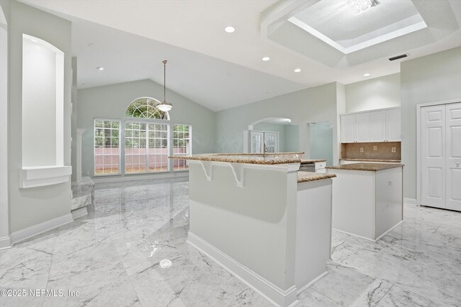 Building Photo - 2810 Sweetholly Dr