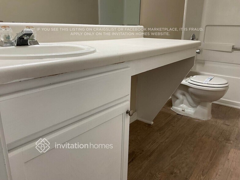 Building Photo - 2544 Tolliver Dr