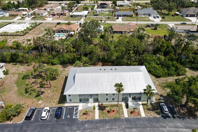 Building Photo - 8100 Memory Ln