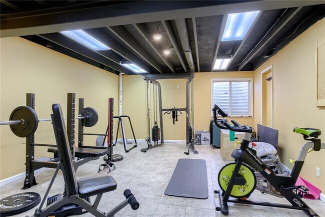 Building Photo - 2157 SW Rambling Vine Rd