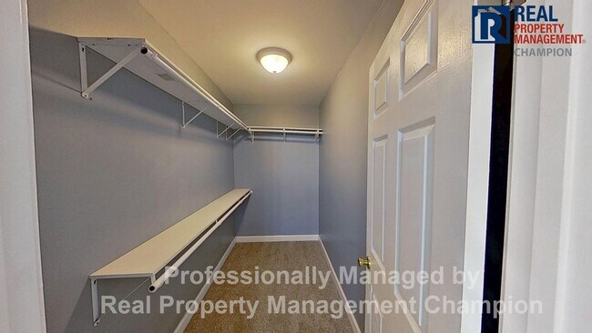 Building Photo - Move-In Ready 4 BD/2.5 BA Near Camp Lejeune w/Fenced Yard and Attached Garage