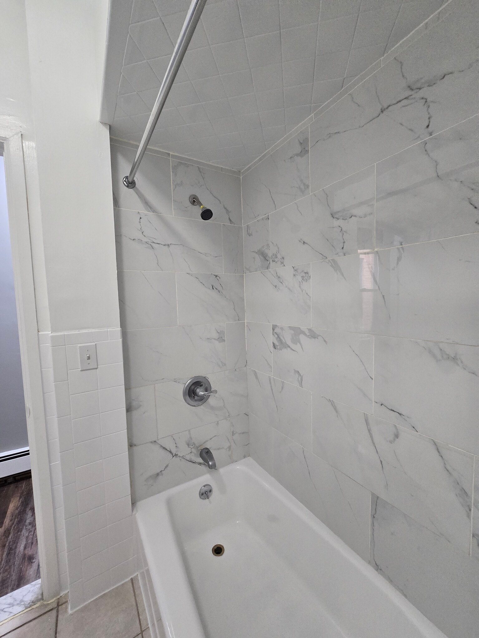 Building Photo - 273 S Orange Ave