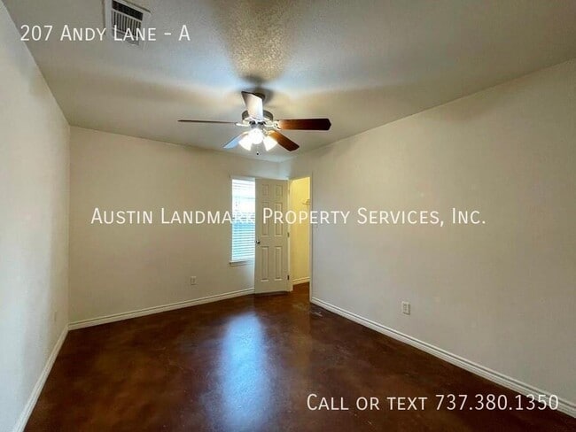 Building Photo - 207 Andy Ln