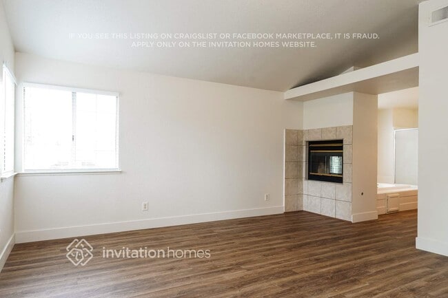 Building Photo - 238 Wren Dr