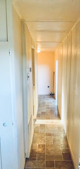 Building Photo - 6345 N Dona Ana Rd