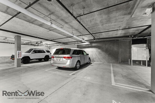 Building Photo - 50 Jerrold Ave