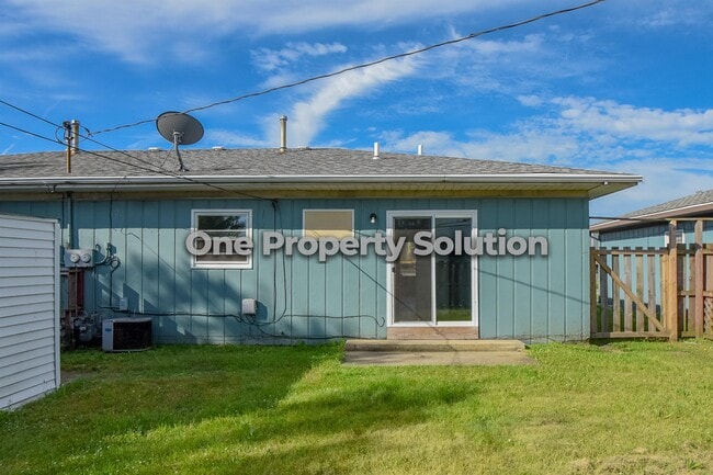 Building Photo - 1333 Logan St