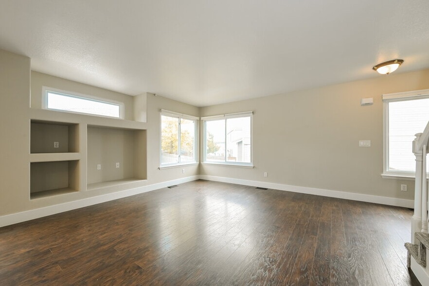 Building Photo - 4483 Lyndenwood Point
