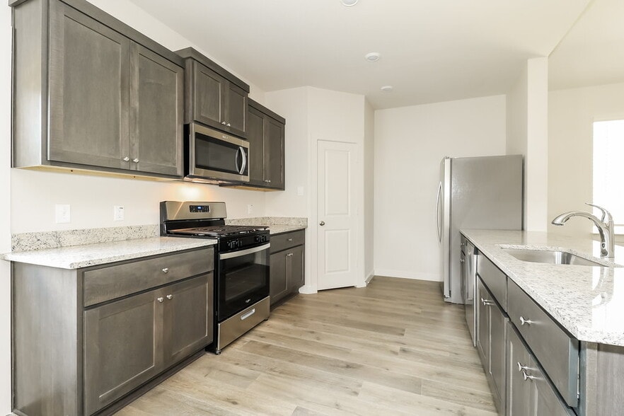 Building Photo - 1508 Harvester Dr
