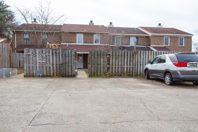 Building Photo - Half off first month rent move in special!