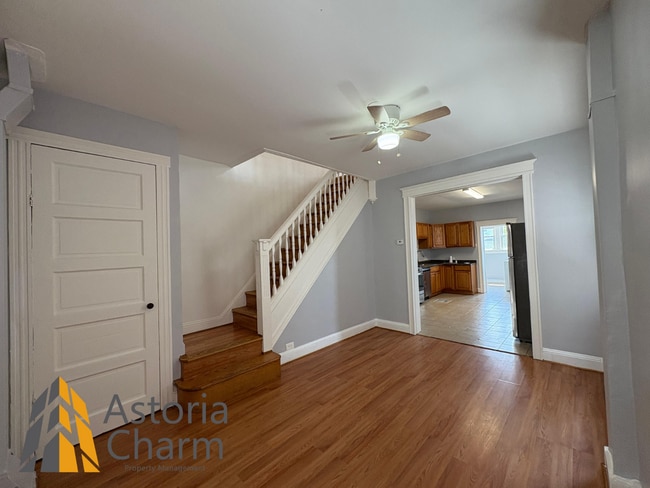 Building Photo - Charming 3-Bedroom with Natural Light, Har...