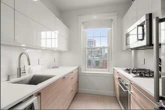 Building Photo - 282 Newbury St