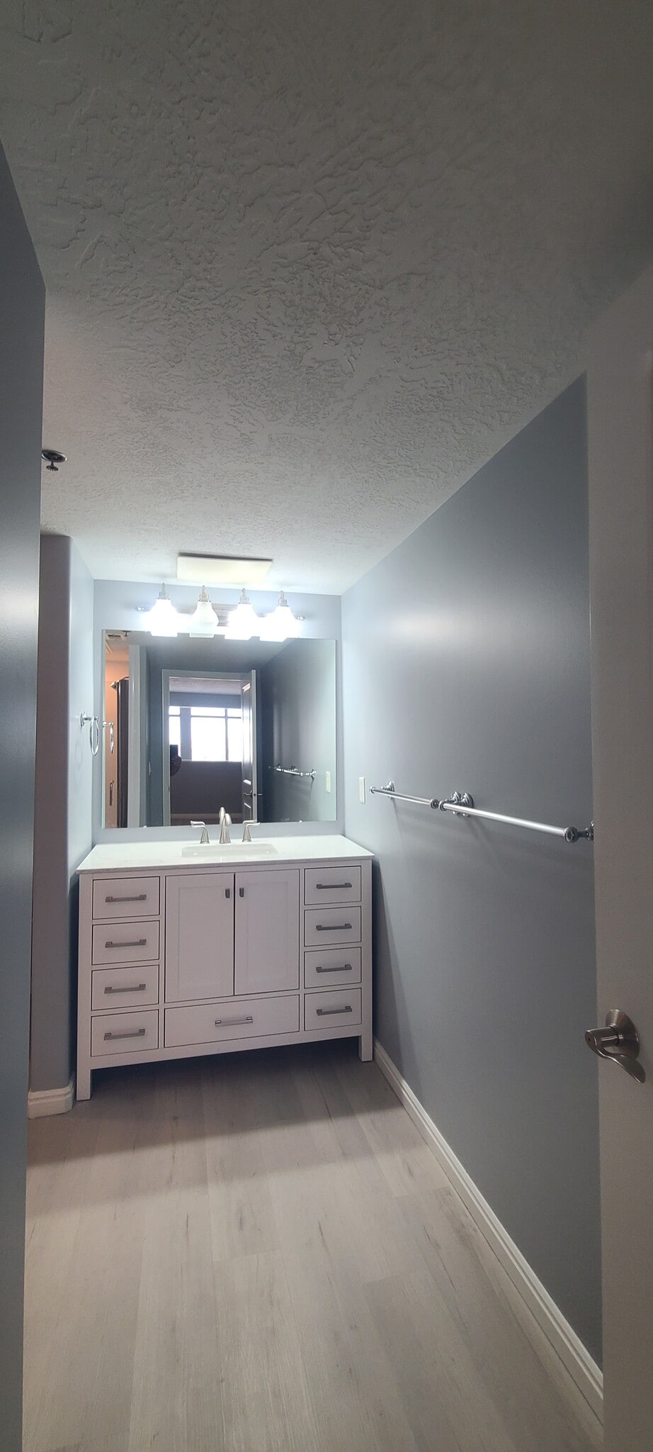 Upstairs bathroom - 5 S 500 W