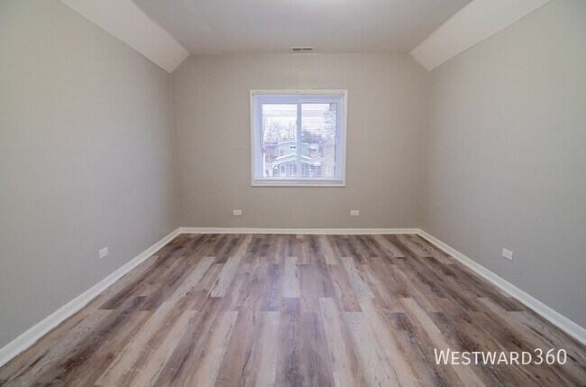 Building Photo - 1234 Grove-2