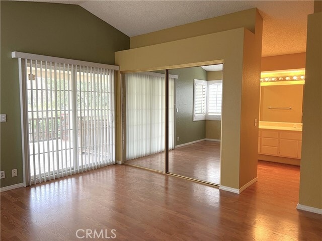 Building Photo - 1349 Crestmont Dr