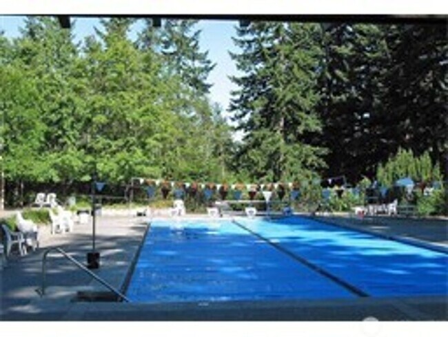Building Photo - 3Bd/2Bd Issaquah Condo