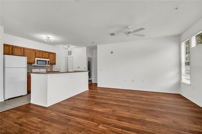 Building Photo - 6171 Metrowest Blvd