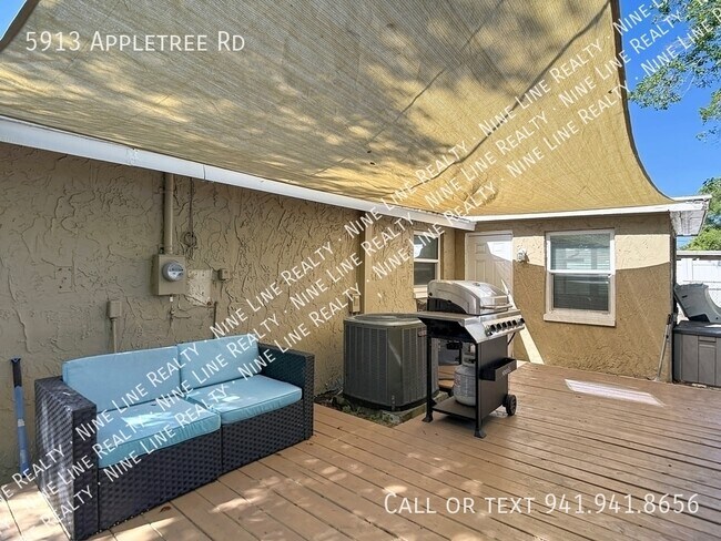 Building Photo - 5913 Appletree Rd