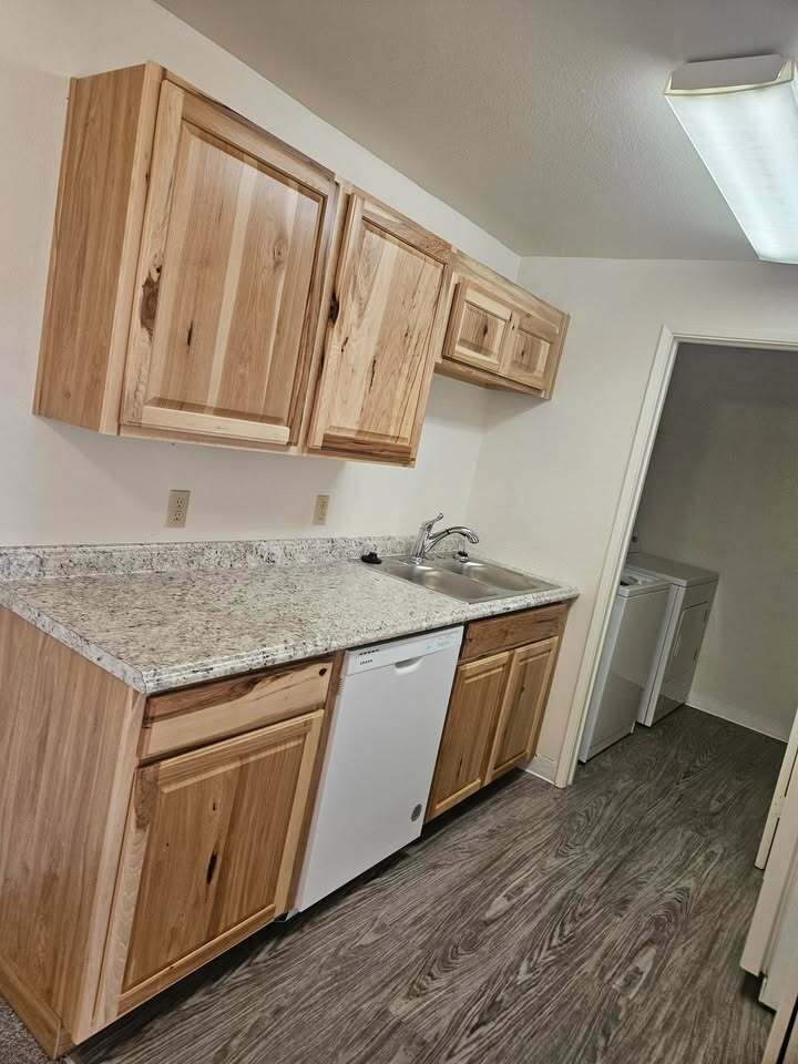 Building Photo - Juniper Court Apartments