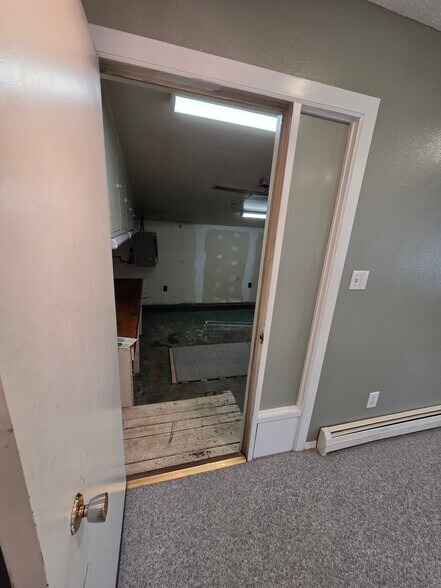 Building Photo - 5631 Renee Cir