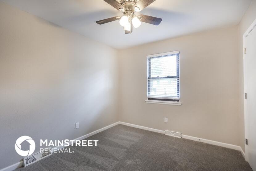 Building Photo - 1604 N Glen Ellyn St