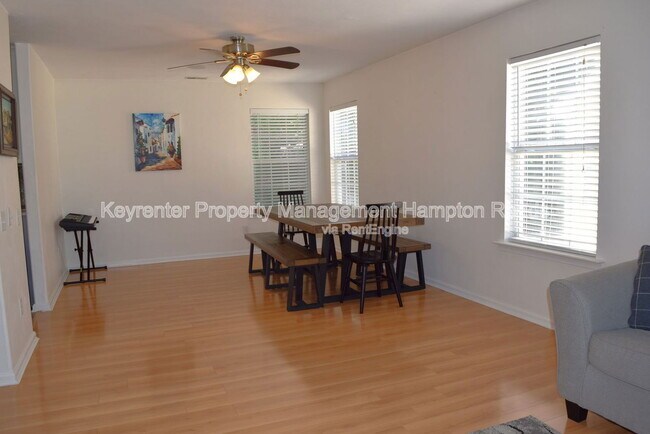 Building Photo - 1125 Lady Ashley Dr